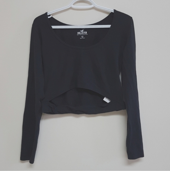 Hollister black peek-a-boo stomach top - Picture 2 of 4